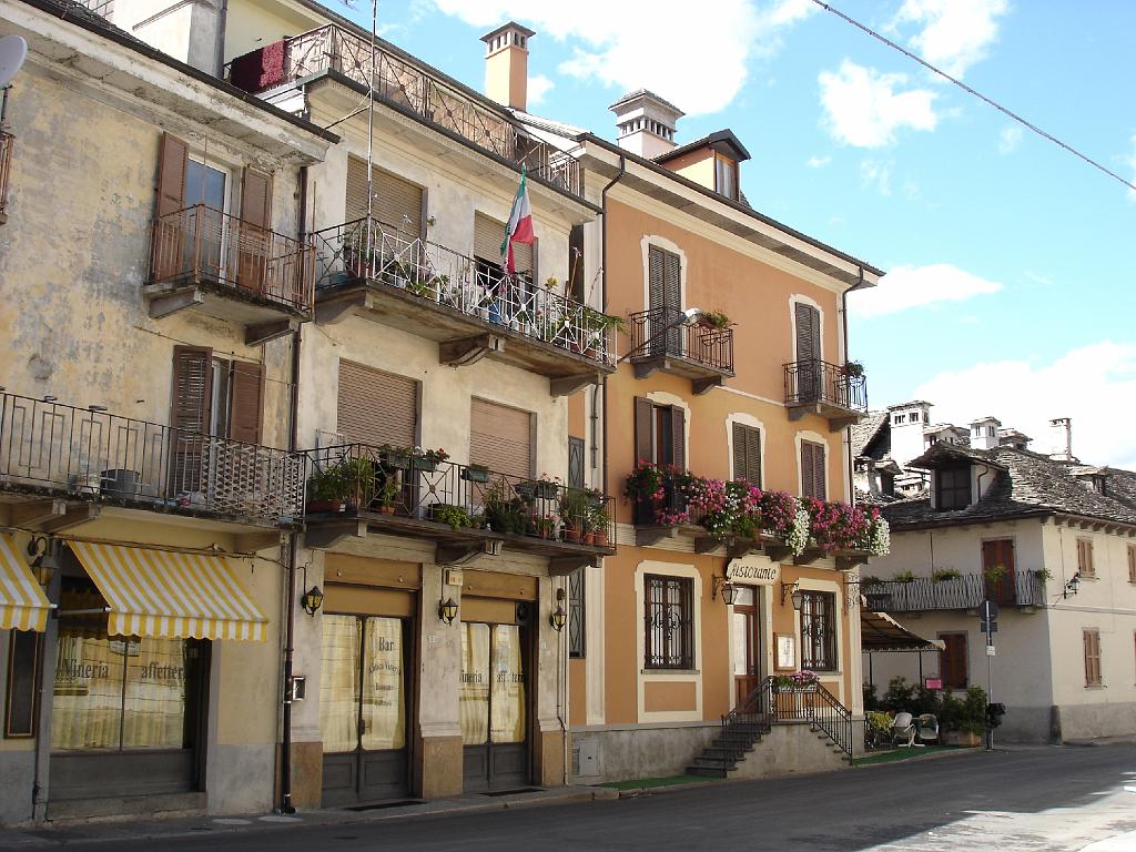 2006-08-25-19.17.17 Domodossola Christian-